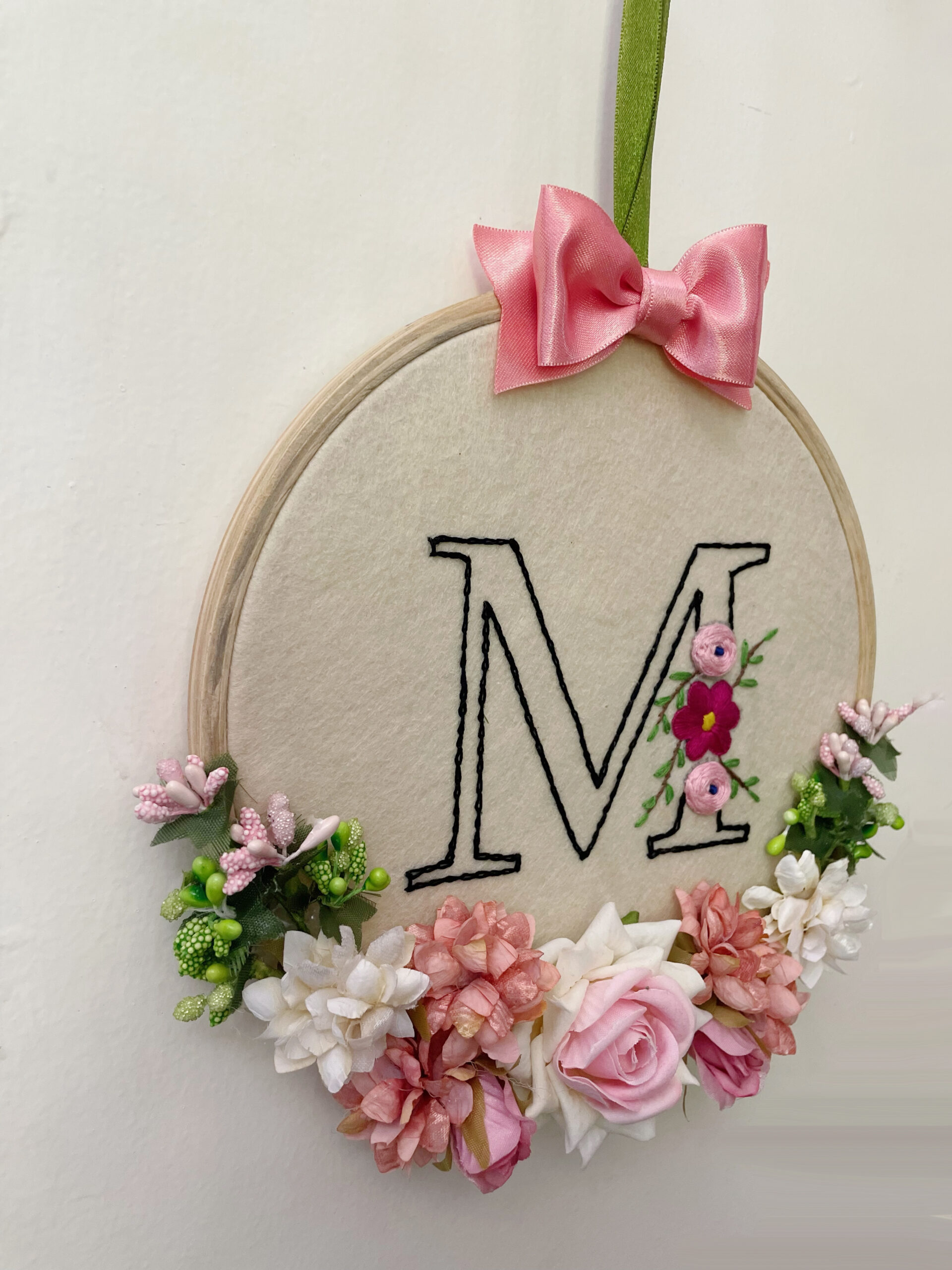 Li'll Pumpkins Personalized Customized Felt and Thread Initial Hand embroidered Hoop, Color - Multi