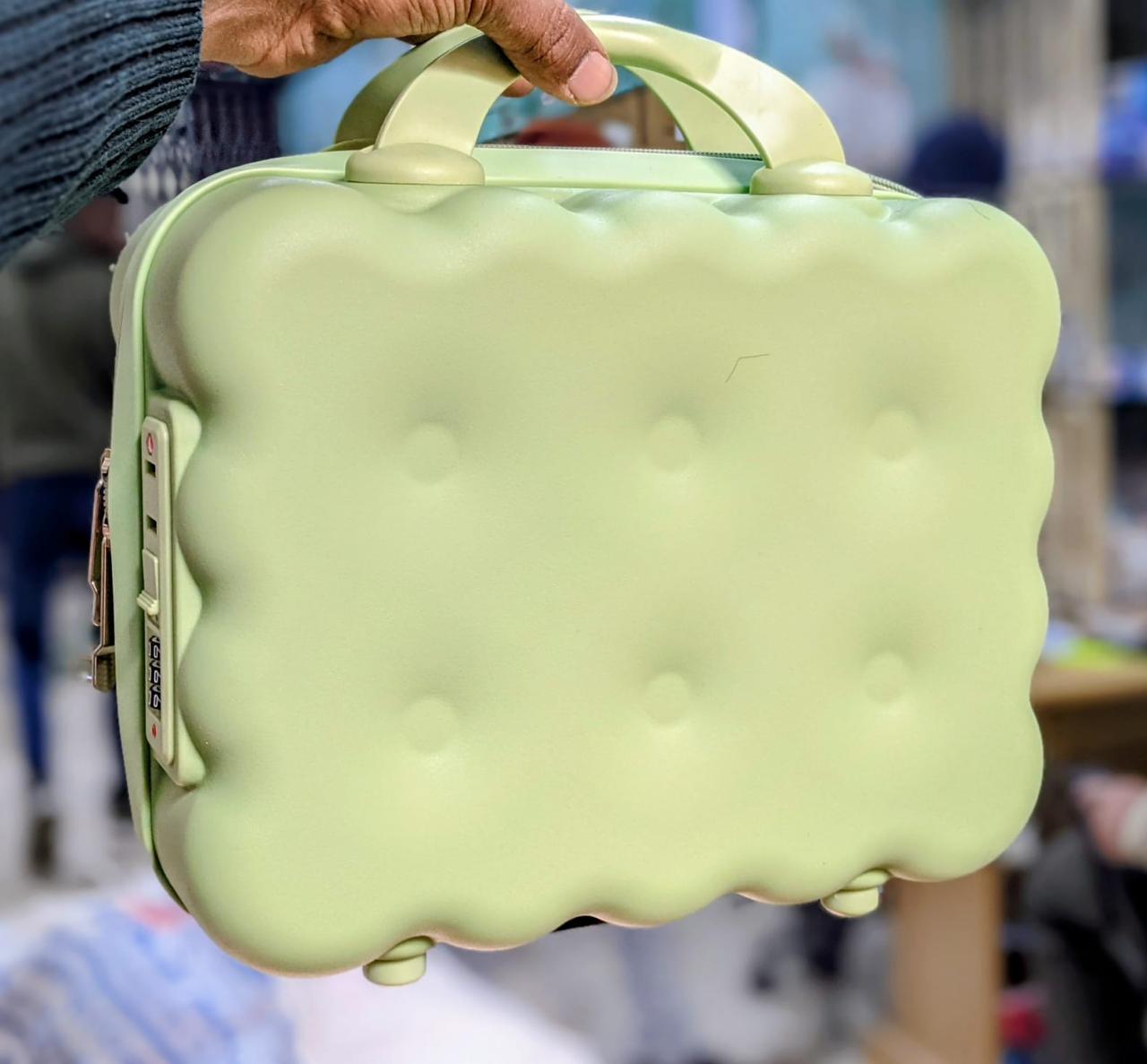 Li'll Pumpkins Personalized The Biscuit Vanity Case- 1 pc